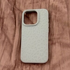 Silicone leopard phone case